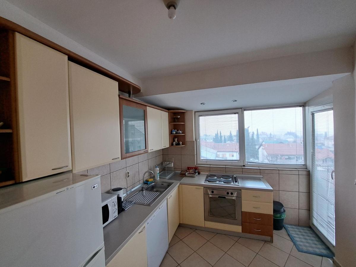 Skopje Panorama Apartamento Exterior foto