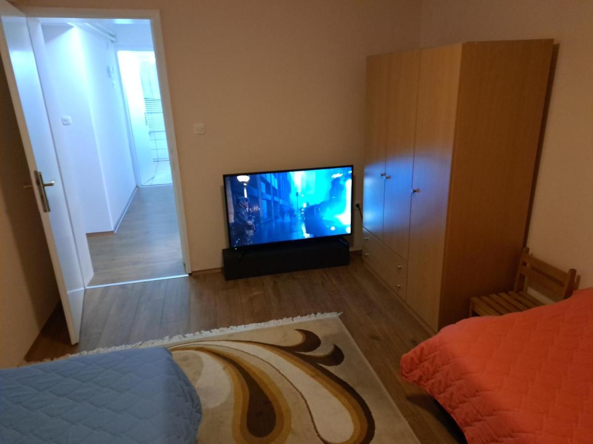 Skopje Panorama Apartamento Exterior foto